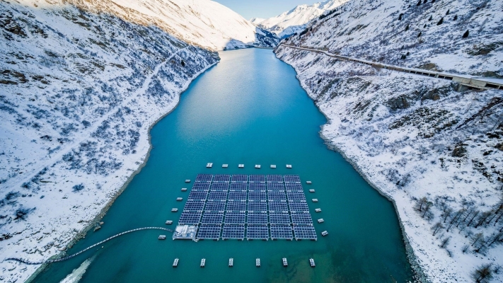 World's first high-altitude floating solar farm – in the Swiss Alps